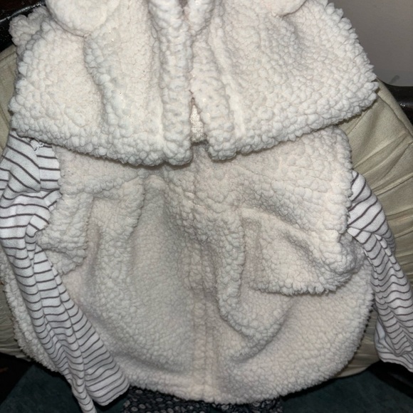 Girls Carter Brand size 18 month 3-pc set Worn once - Picture 3 of 4